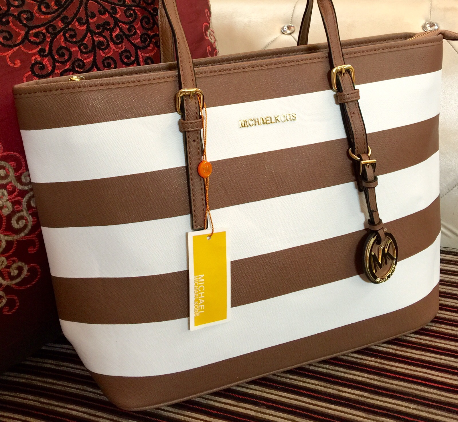 Michael Kors Handbags - Buy MK Michael Kors MK Handbags Online at Best  Prices In India